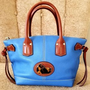 Dooney & Bourke bag